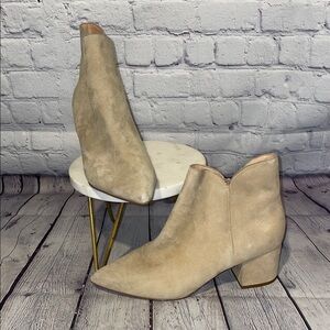 Cole Haan Beige Suede Ankle Boots NWT Sz 9.5